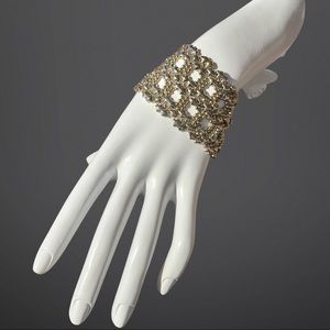 Silver chain cuff-style bracelet